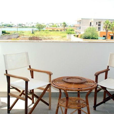 Sunkiss Apartment 500Mt Dal Mare ปอร์โตเชซาเรโอ ภายนอก รูปภาพ