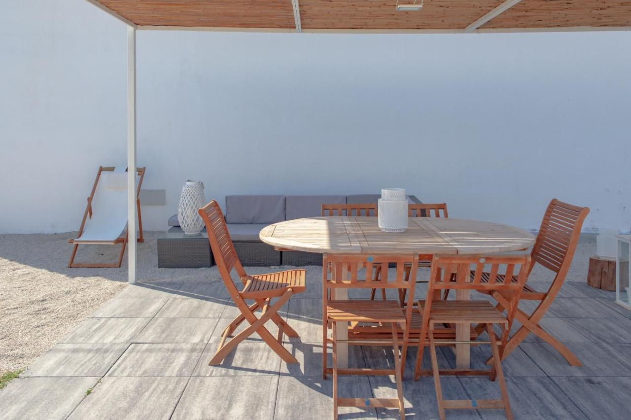 Sunkiss Apartment 500Mt Dal Mare ปอร์โตเชซาเรโอ ภายนอก รูปภาพ