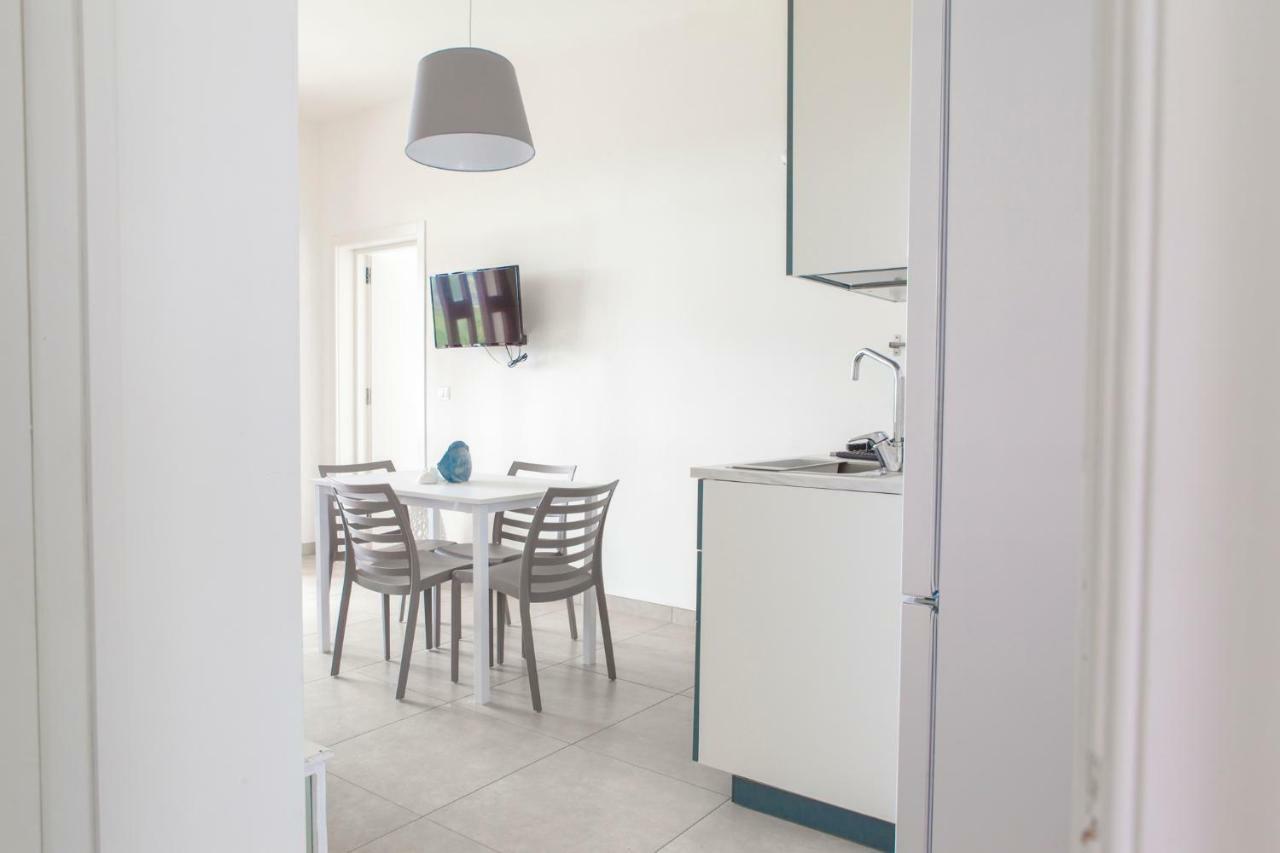 Sunkiss Apartment 500Mt Dal Mare ปอร์โตเชซาเรโอ ภายนอก รูปภาพ