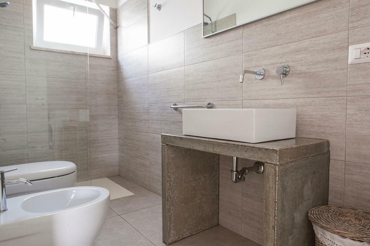 Sunkiss Apartment 500Mt Dal Mare ปอร์โตเชซาเรโอ ภายนอก รูปภาพ