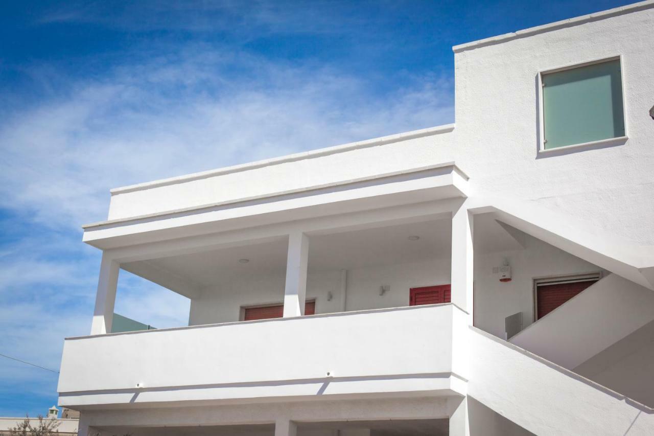 Sunkiss Apartment 500Mt Dal Mare ปอร์โตเชซาเรโอ ภายนอก รูปภาพ